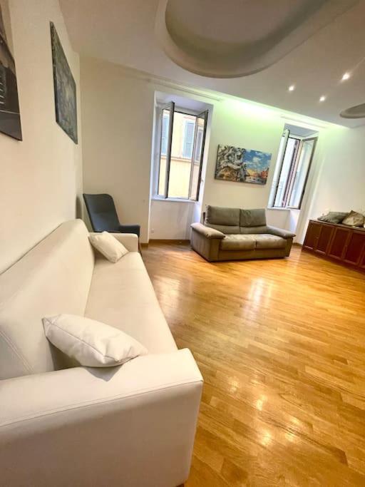 Colosseum Charming Stay Rome Bagian luar foto